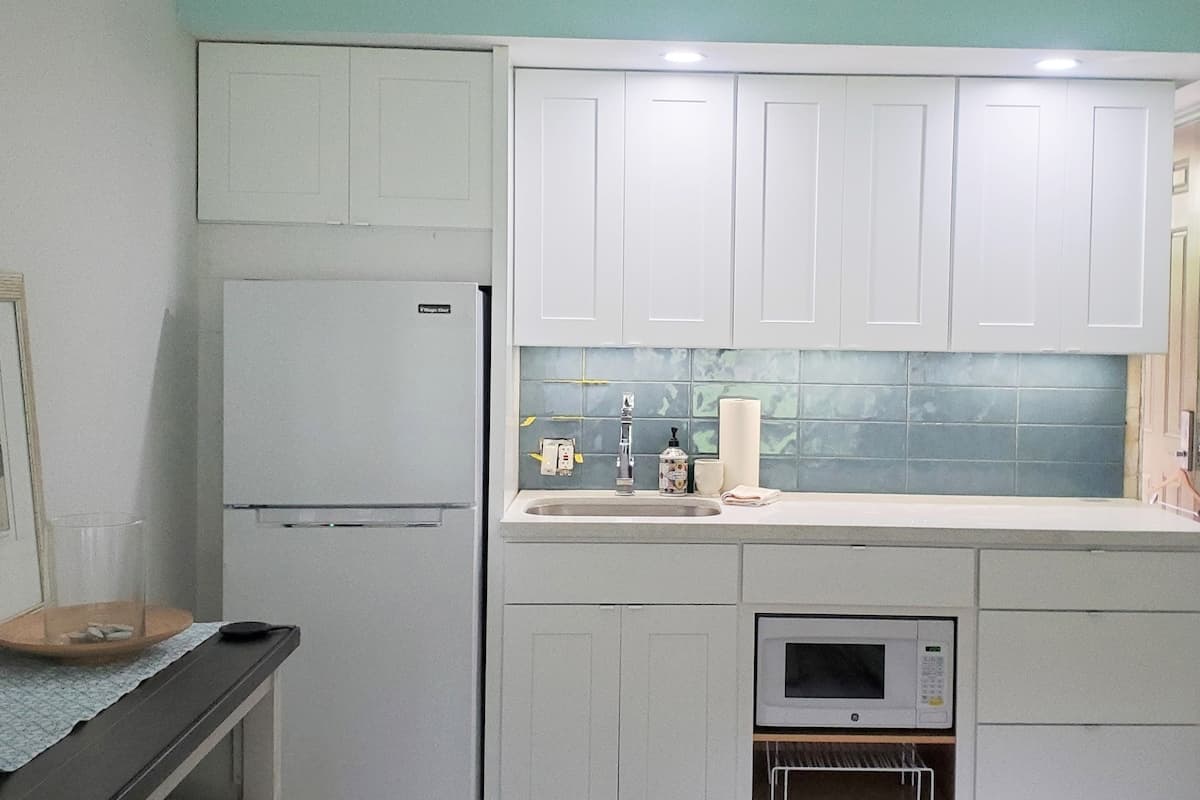 Condo in Kapaa · ★4.87 · Studio · 1 bed · 1 bath - Photo 1