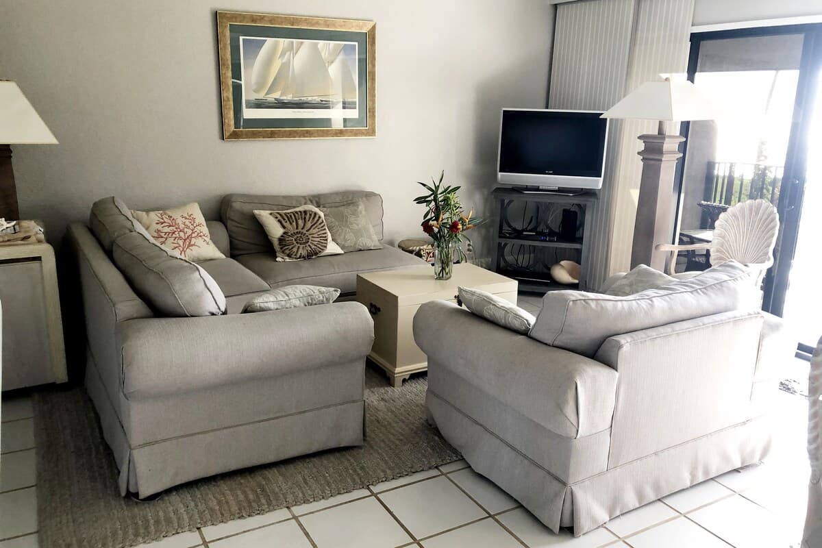 Condo in Kihei · ★4.97 · 2 bedrooms · 2 beds · 2 baths - Photo 4