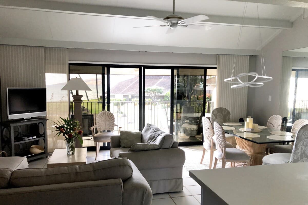 Condo in Kihei · ★4.97 · 2 bedrooms · 2 beds · 2 baths - Photo 5