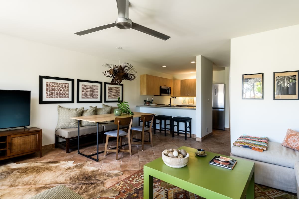 Condo in Kihei · ★4.98 · 1 bedroom · 1 bed · 2 baths - Photo 3