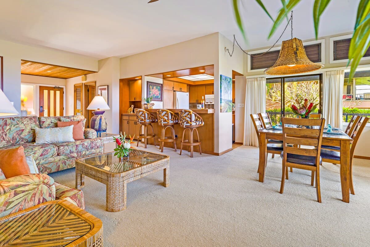 Home in Lahaina · ★4.83 · 2 bedrooms · 3 beds · 3 private baths - Photo 4