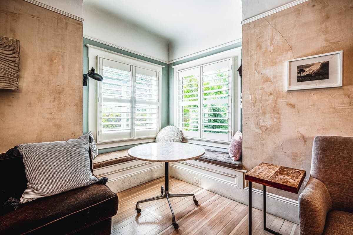 Historic Victorian Farmhouse, Modern Comfort - Photo 5