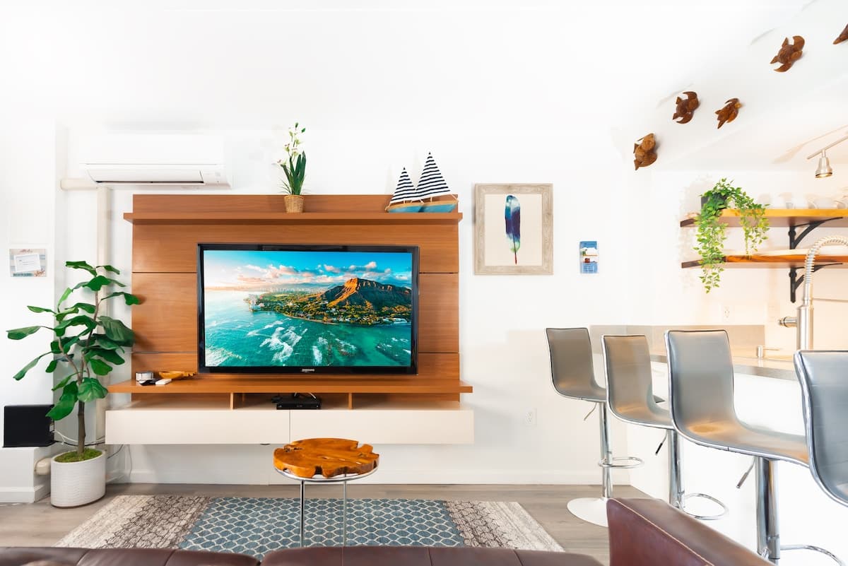 Condo in Honolulu · ★4.94 · 1 bedroom · 2 beds · 1 private bath - Photo 1