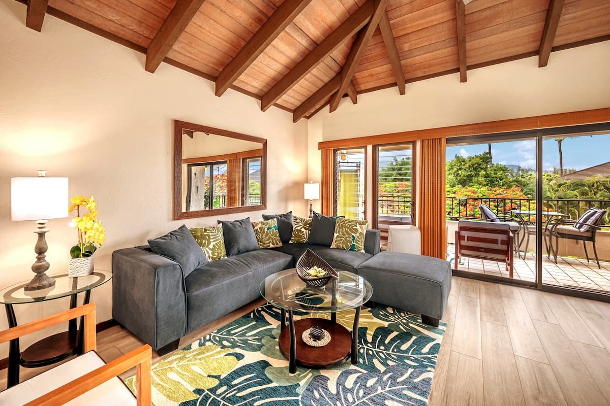 Condo in Koloa · ★4.83 · 3 bedrooms · 3 beds · 1 bath - Photo 2