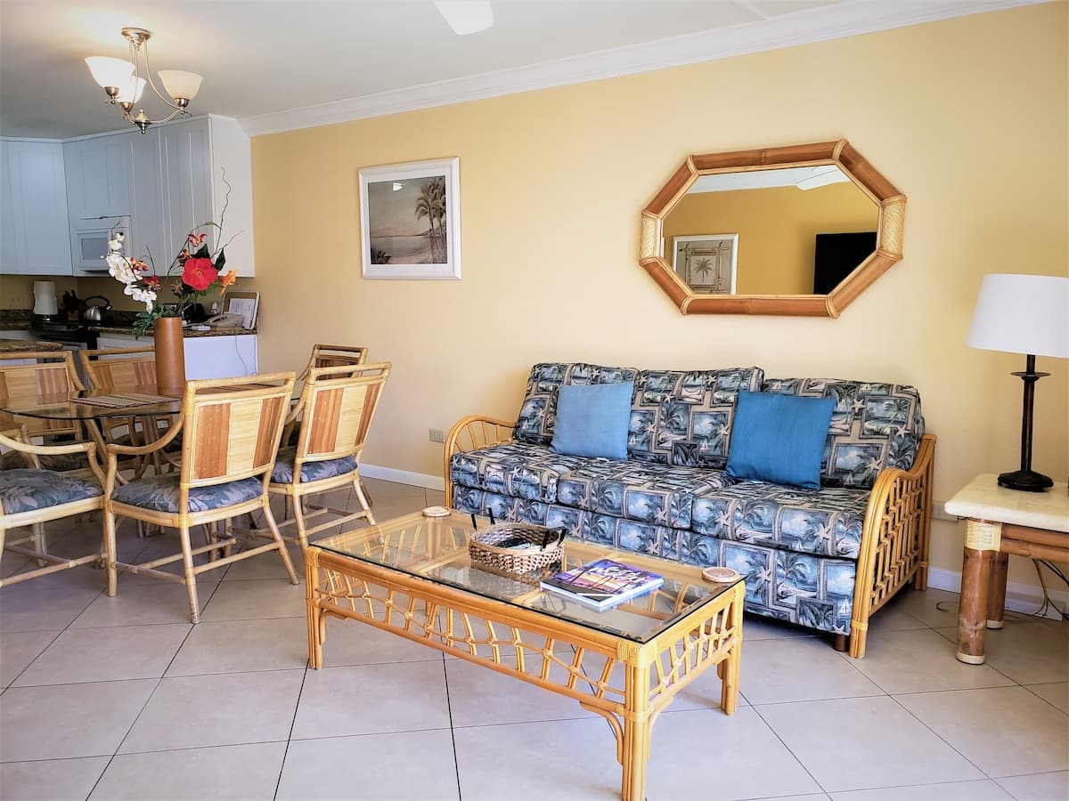 Condo in Kihei · ★4.79 · 3 bedrooms · 5 beds · 2 shared baths - Photo 4