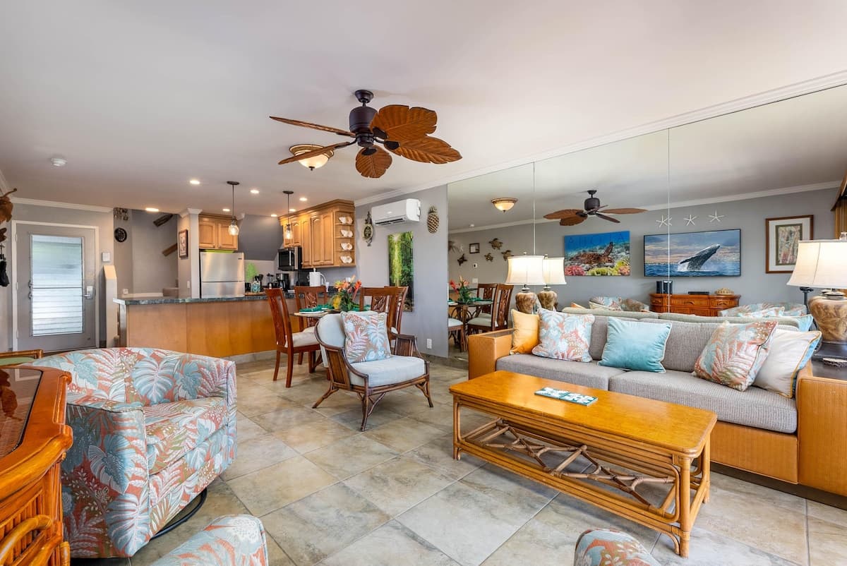 Condo in Lahaina · ★4.86 · 2 bedrooms · 4 beds · 2 baths - Photo 2