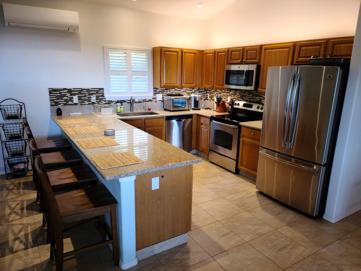 Home in Kailua-Kona · ★4.85 · 3 bedrooms · 4 beds · 2 private baths - Photo 5