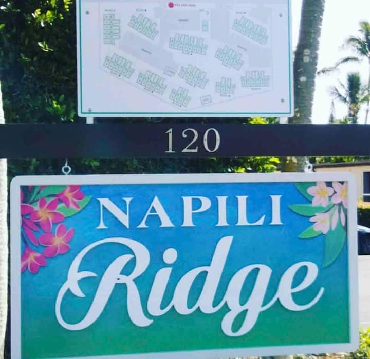Condo in Lahaina · ★4.92 · Studio · 1 bed · 1 private bath - Photo 5