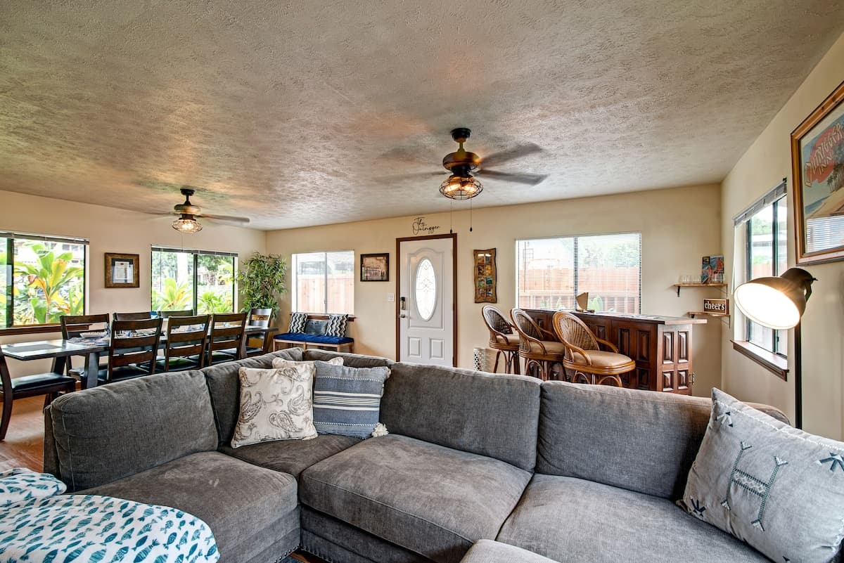 Home in Hilo · ★4.94 · 3 bedrooms · 3 beds · 2 private baths - Photo 5