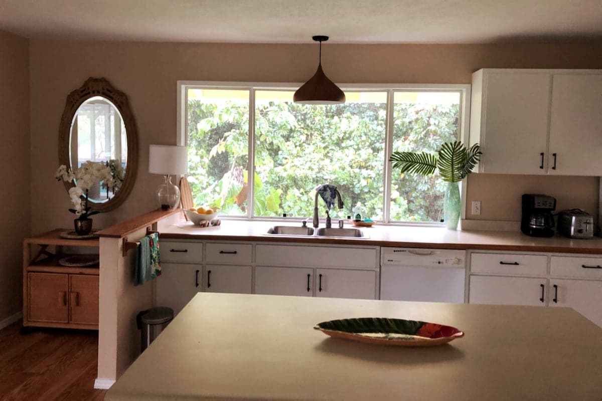Home in Pahoa · ★4.96 · 2 bedrooms · 2 beds · 1 private bath - Photo 3