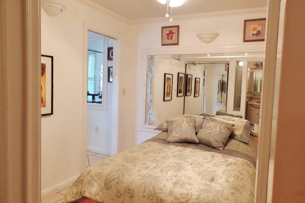 Δ Cozy & Compact 1BR 5 min to Ocean - Photo 5