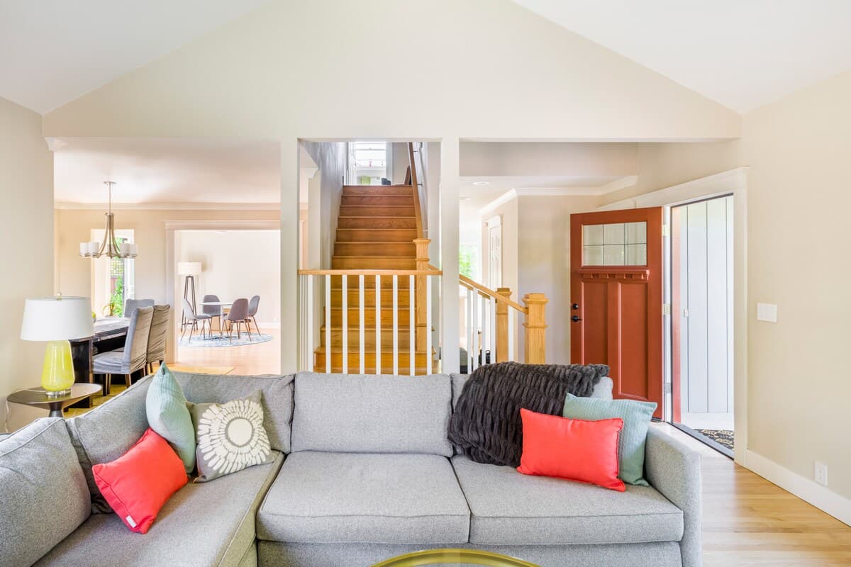 Home in St. Helena · ★5.0 · 3 bedrooms · 4 beds · 2.5 private baths - Photo 3