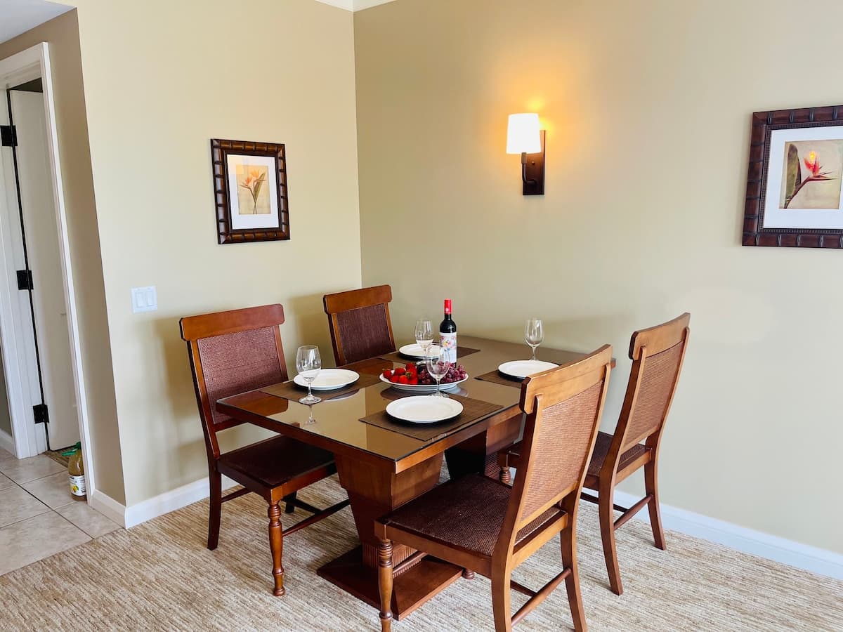 Condo in Lahaina · ★4.96 · 2 bedrooms · 3 beds · 2 baths - Photo 2