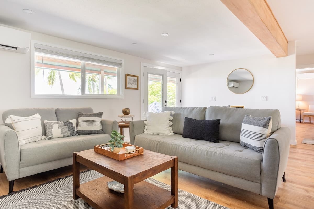 Hale 'Io • Remodeled 2/2 Luxury • AC • Ocean View - Photo 5