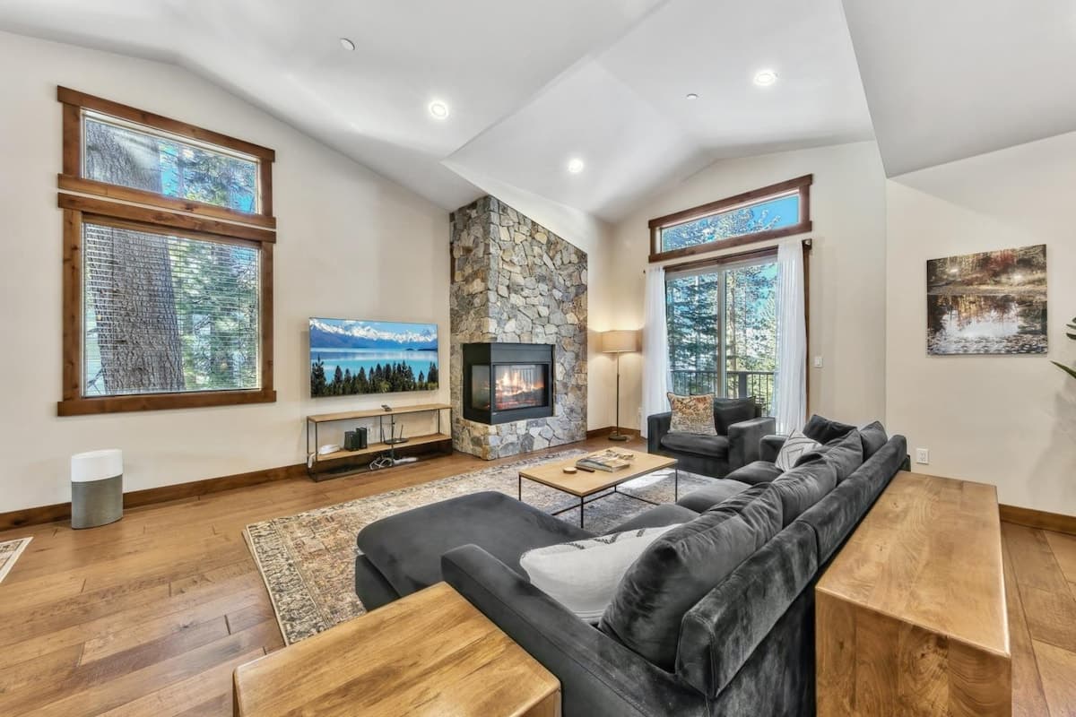 Modern Tahoe Cabin Hot Tub, PS5, EV Charger - Photo 3