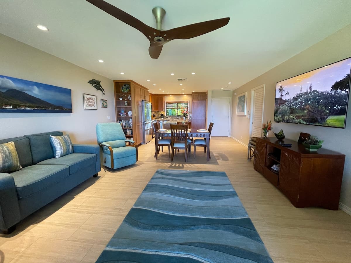 Condo in Lahaina · ★5.0 · 2 bedrooms · 2 beds · 2 baths - Photo 1