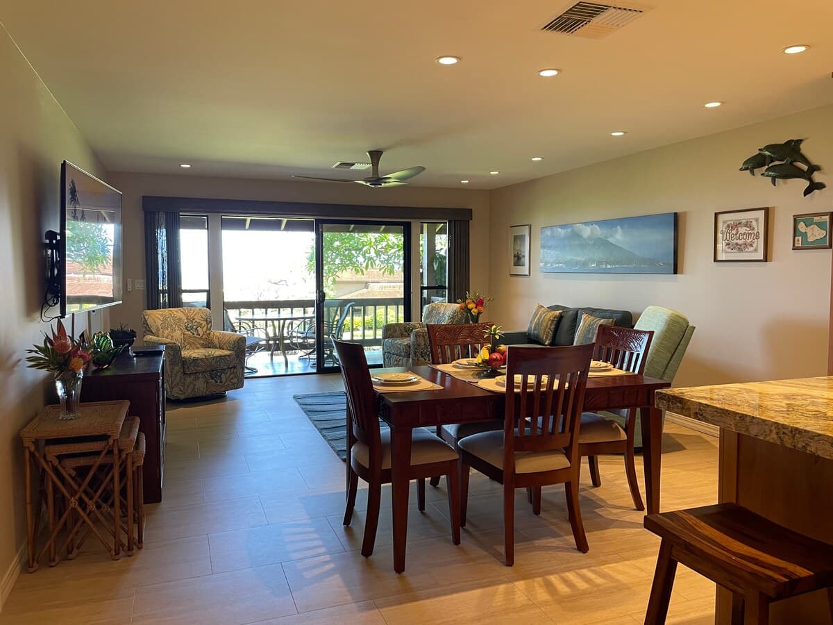 Condo in Lahaina · ★5.0 · 2 bedrooms · 2 beds · 2 baths - Photo 3