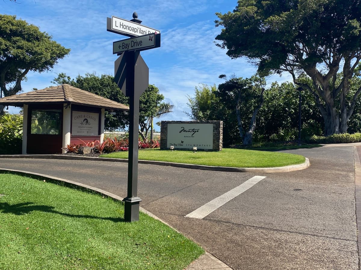 Condo in Lahaina · ★4.99 · 1 bedroom · 2 beds · 1 bath - Photo 2
