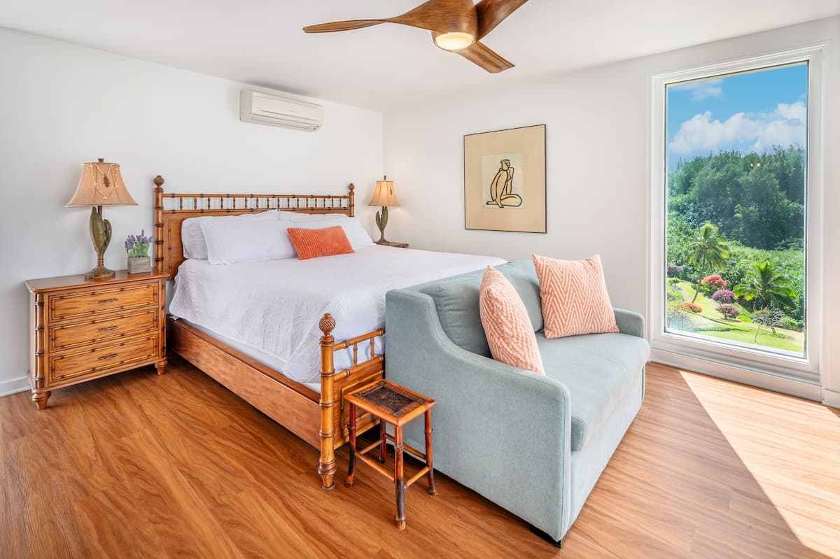 Spectacular views of Hanalei Bay sleeps 3 #9201 - Photo 1