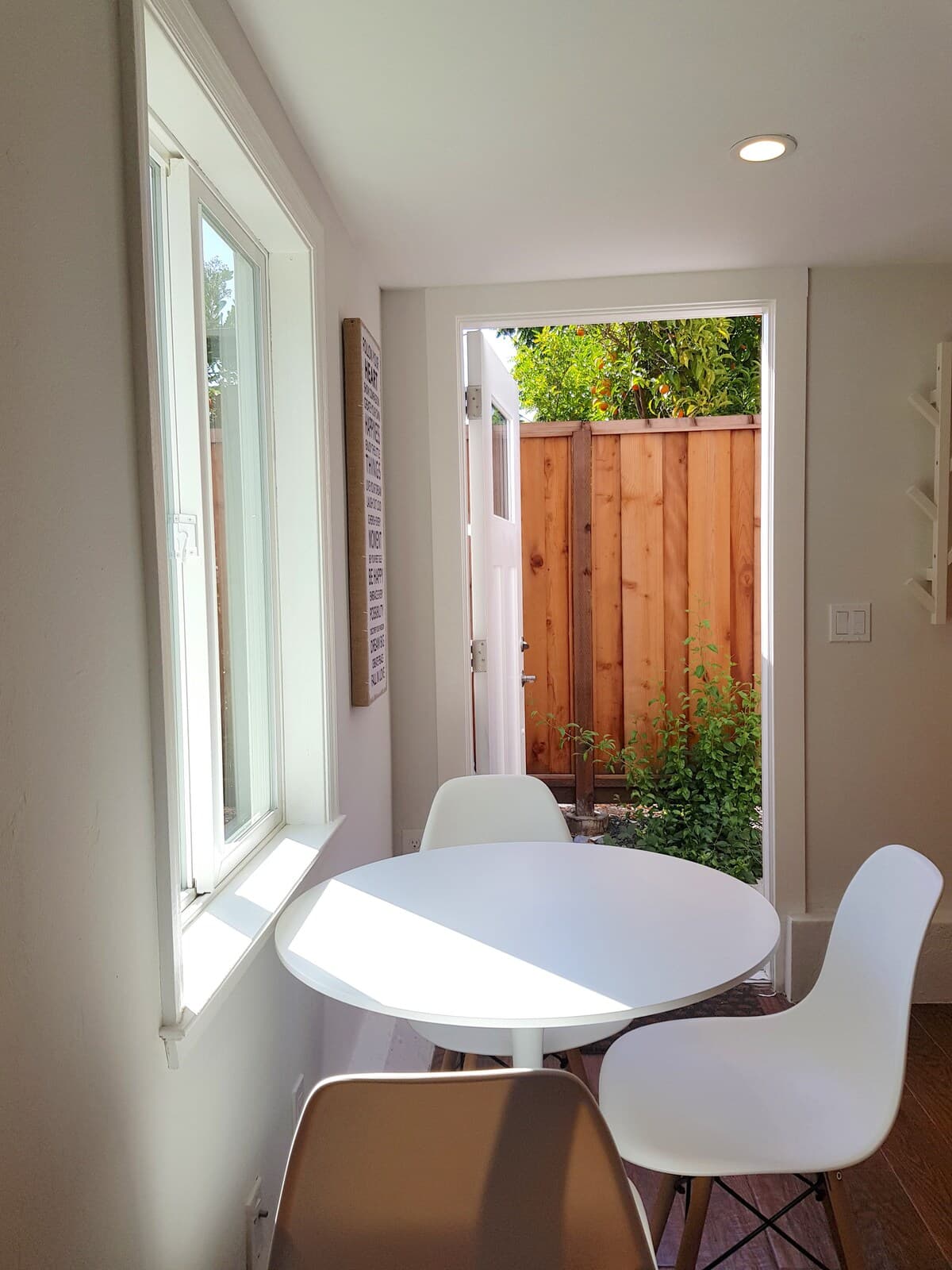 Oakland ADU Bay & Mountain Views, Near Laurel - Photo 4