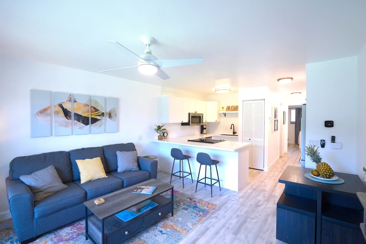 Condo in Kailua-Kona · ★4.93 · 1 bedroom · 2 beds · 1 private bath - Photo 1