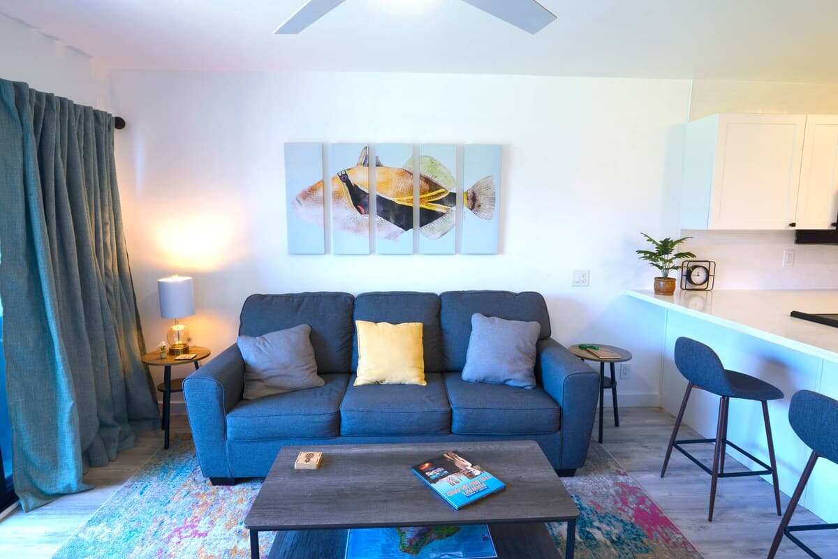 Condo in Kailua-Kona · ★4.93 · 1 bedroom · 2 beds · 1 private bath - Photo 3