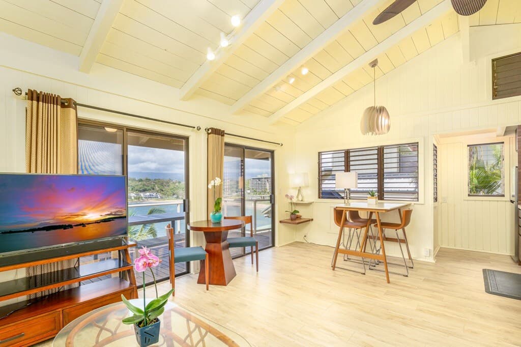 Condo in Lihue · ★4.54 · 1 bedroom · 2 beds · 1 bath - Photo 5