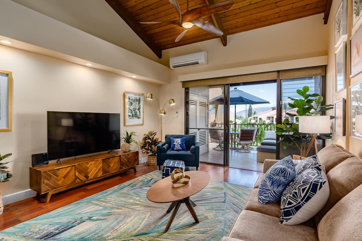 Condo in Kihei · ★4.98 · 2 bedrooms · 4 beds · 2 private baths - Photo 4