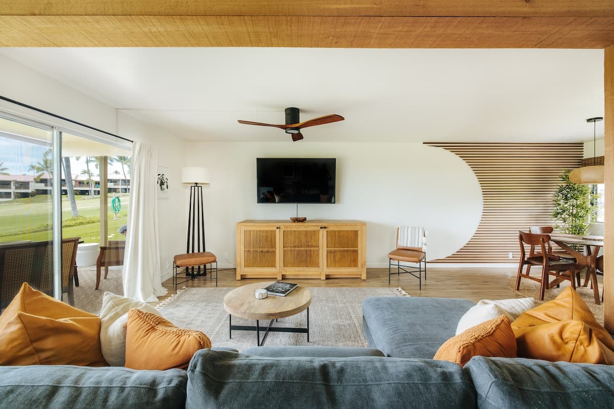 Condo in Kailua-Kona · ★4.93 · 1 bedroom · 2 beds · 2 baths - Photo 1