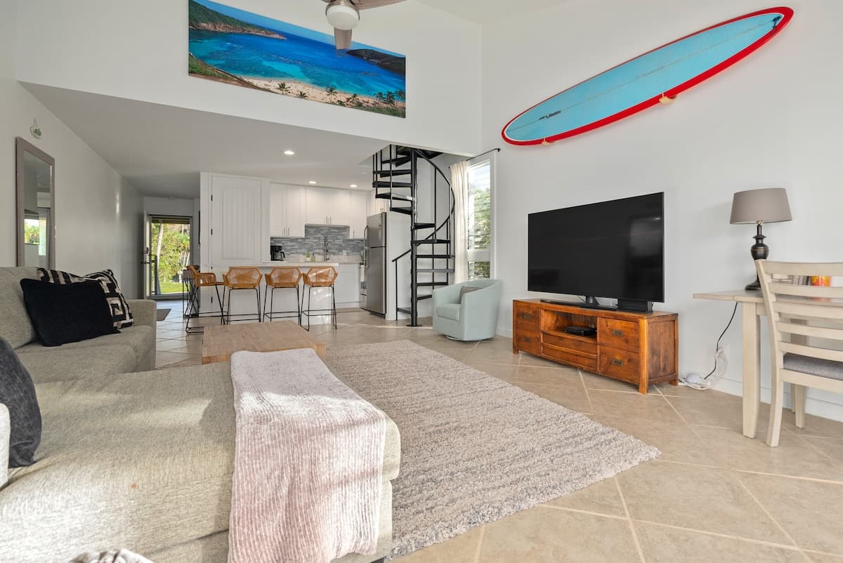 Townhouse in Kahuku · ★5.0 · 2 bedrooms · 3 beds · 2 private baths - Photo 1