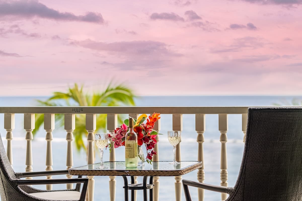 Lahaina Shores Ocean Front Luxury Condo 525 - Photo 3