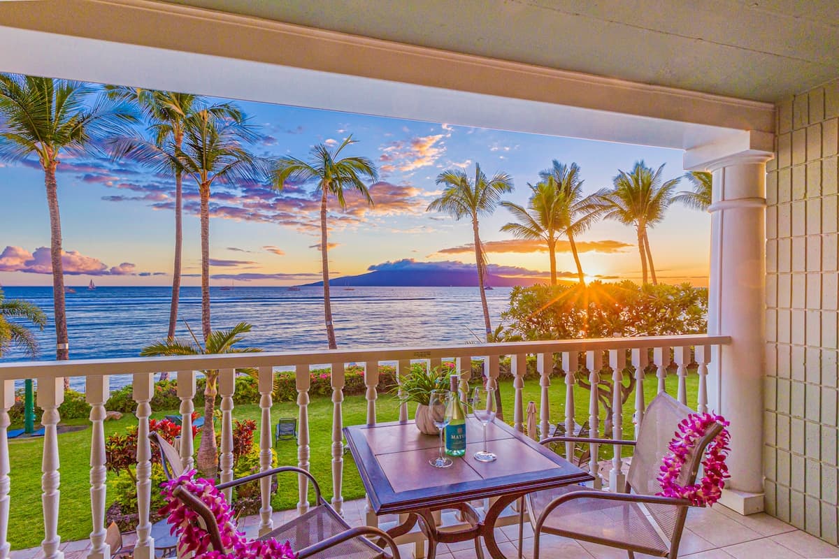 Condo in Lahaina · ★4.97 · 1 bedroom · 1 bed · 1 bath - Photo 1