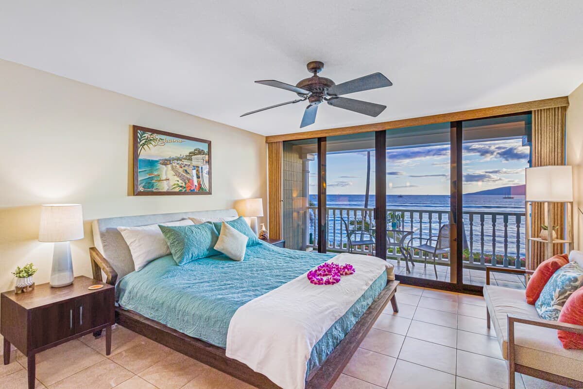 Condo in Lahaina · ★4.97 · 1 bedroom · 1 bed · 1 bath - Photo 2