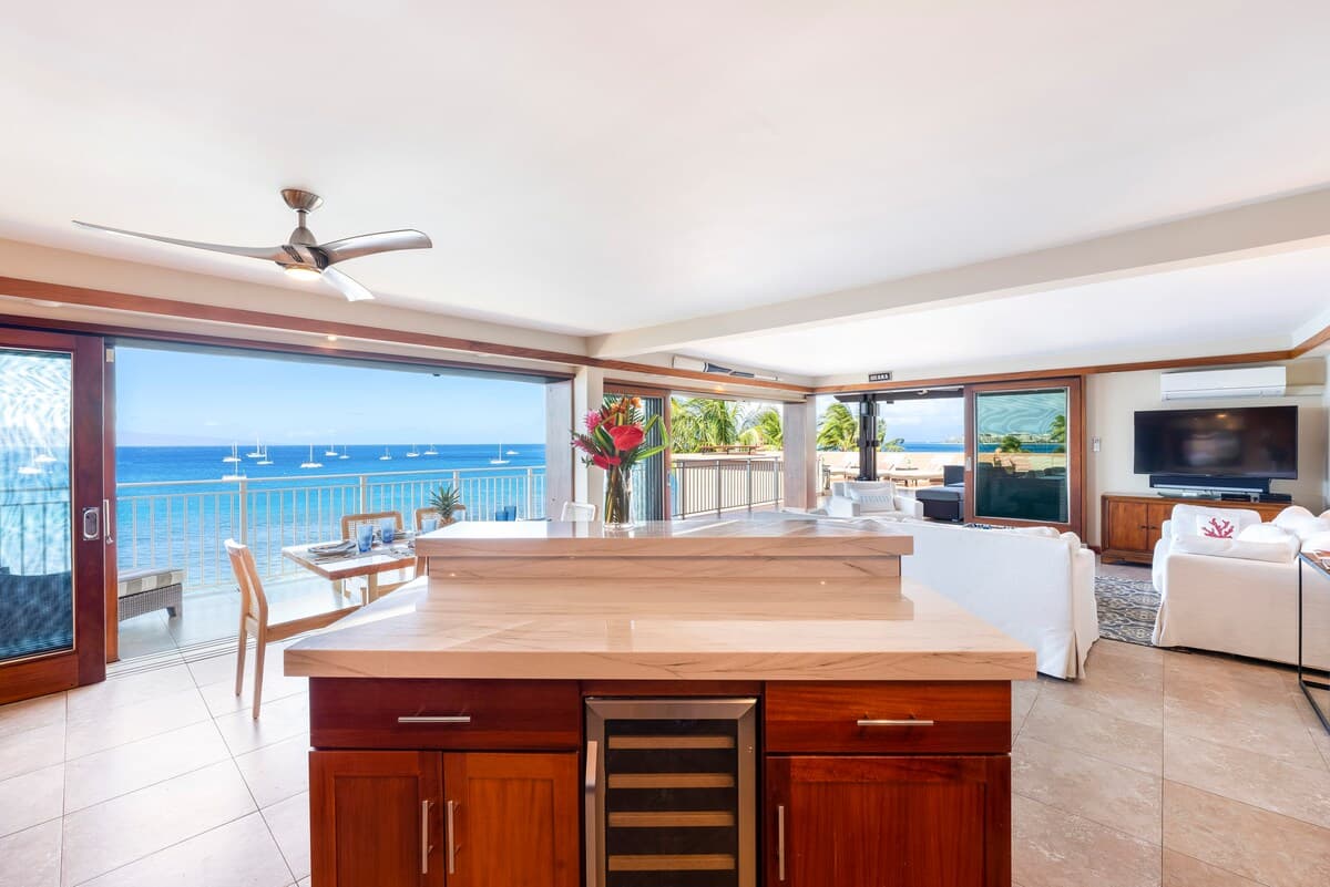 Condo in Lahaina · ★4.95 · 2 bedrooms · 3 beds · 2 baths - Photo 5