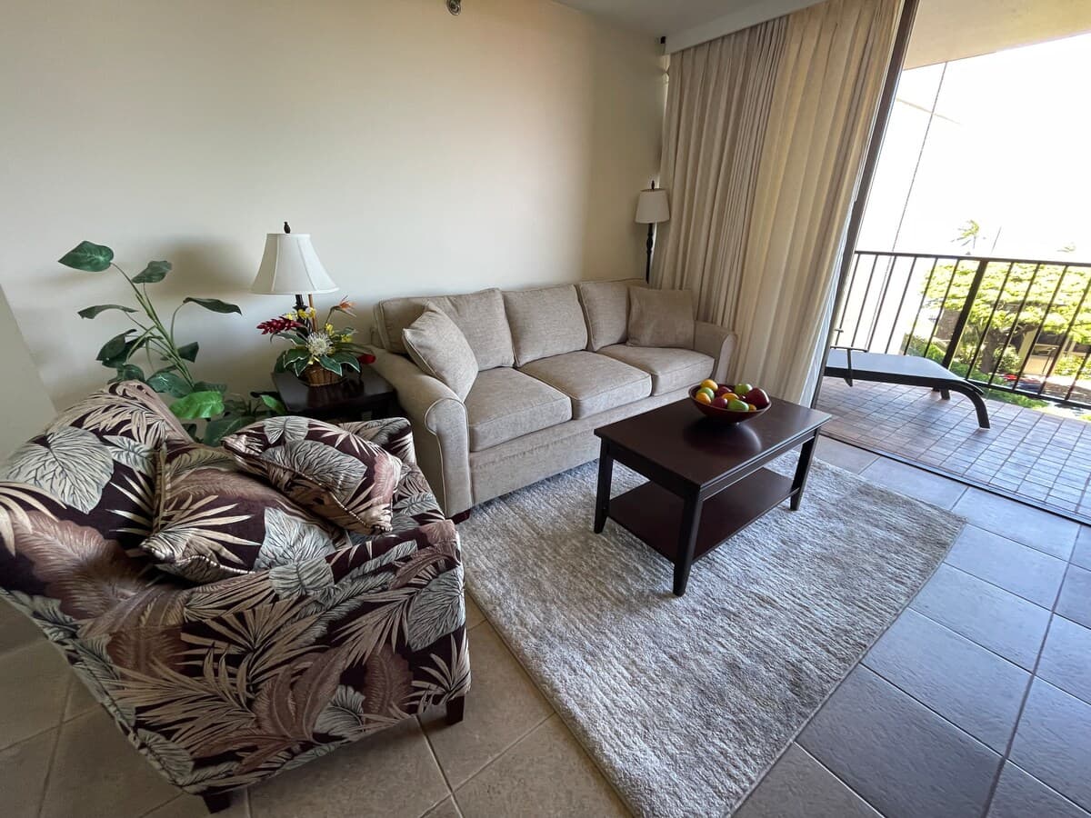 Condo in Lahaina · ★4.82 · 2 bedrooms · 3 beds · 2 baths - Photo 2