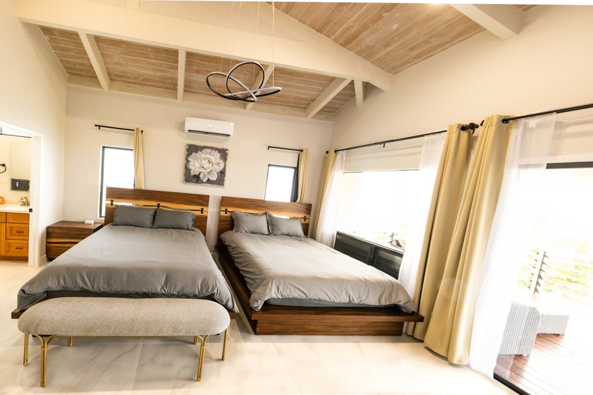 Home in Kailua-Kona · ★4.92 · 3 bedrooms · 4 beds · 2 private baths - Photo 1