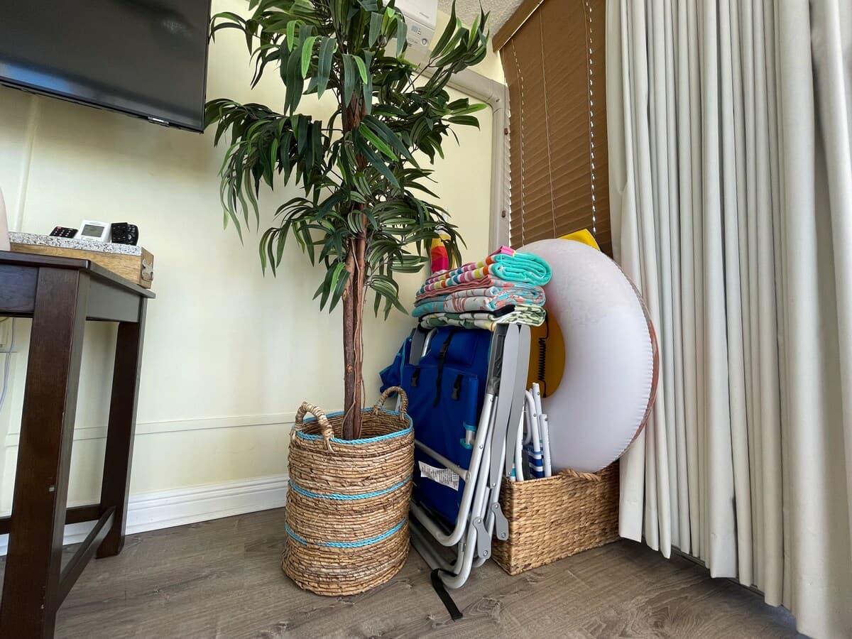 Condo in Honolulu · ★4.75 · 1 bedroom · 2 beds · 1 private bath - Photo 4