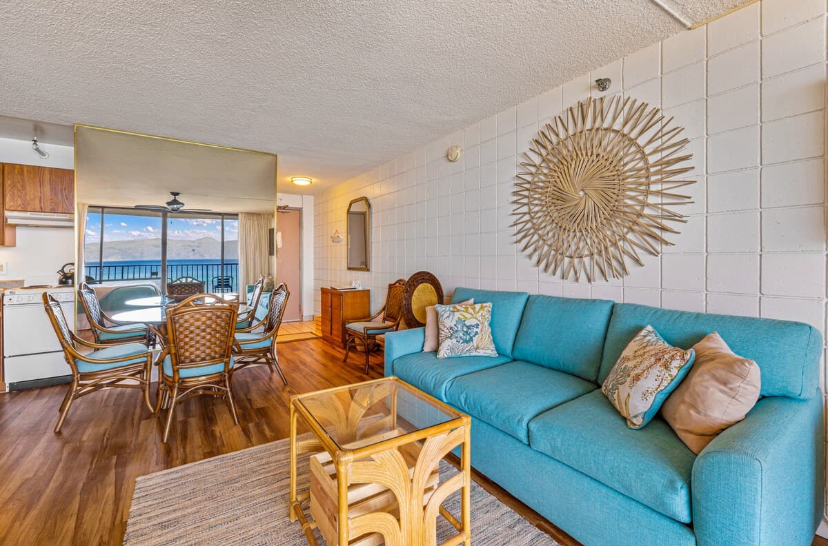 Condo in Lahaina · ★4.87 · Studio · 2 beds · 1 private bath - Photo 1