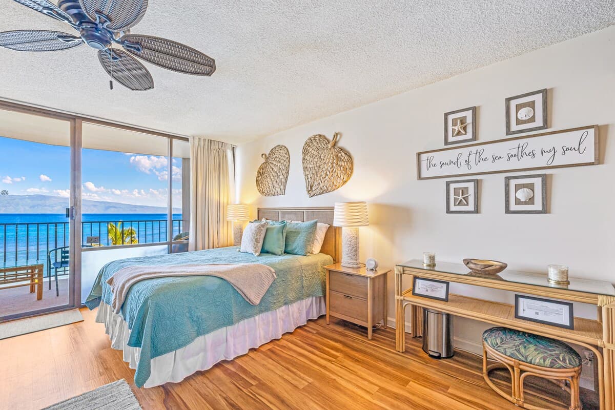 Condo in Lahaina · ★4.87 · Studio · 2 beds · 1 private bath - Photo 3
