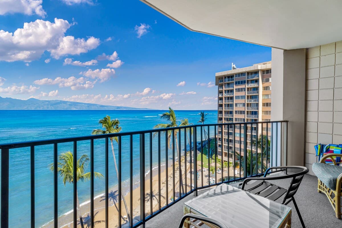 Condo in Lahaina · ★4.87 · Studio · 2 beds · 1 private bath - Photo 4