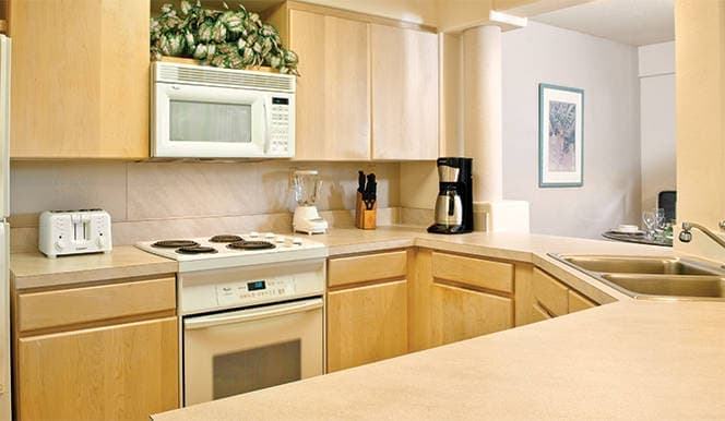 Condo in Lihue · ★5.0 · 2 bedrooms · 4 beds · 2 shared baths - Photo 3