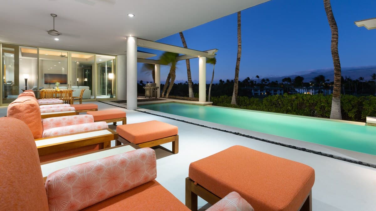 Home in Waimea · ★5.0 · 4 bedrooms · 8 beds · 4.5 baths - Photo 5