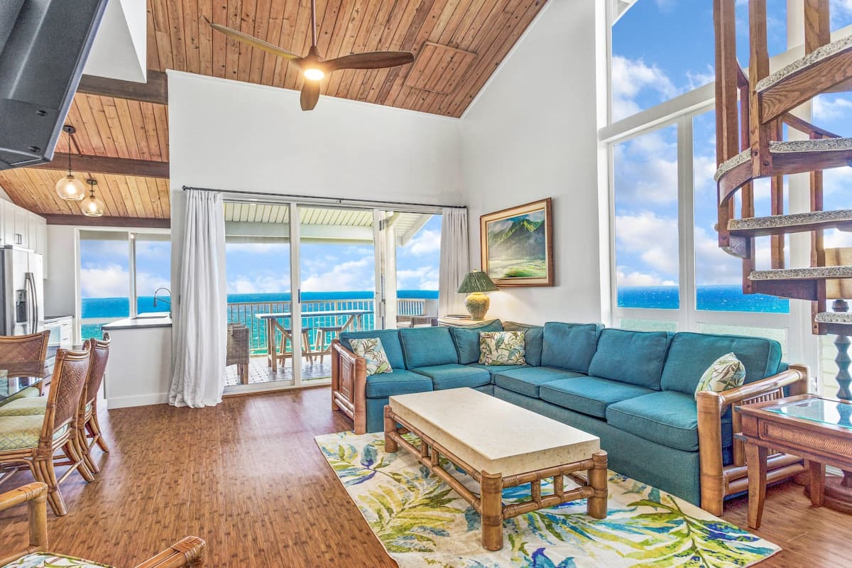 Condo in Princeville · ★4.93 · 2 bedrooms · 3 beds · 2.5 baths - Photo 4