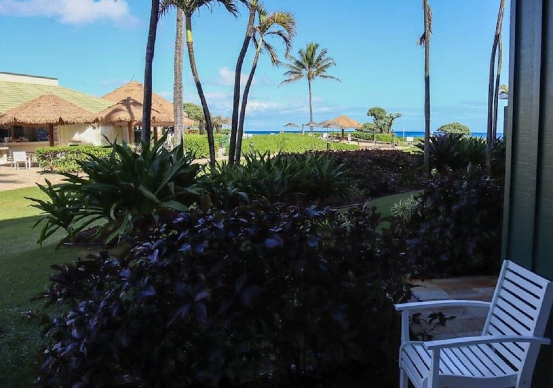 Condo in Lihue · ★4.86 · 1 bedroom · 1 bed · 1 shared bath - Photo 2