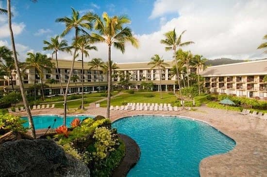 Condo in Lihue · ★4.54 · 1 bedroom · 2 beds · 1 shared bath - Photo 1
