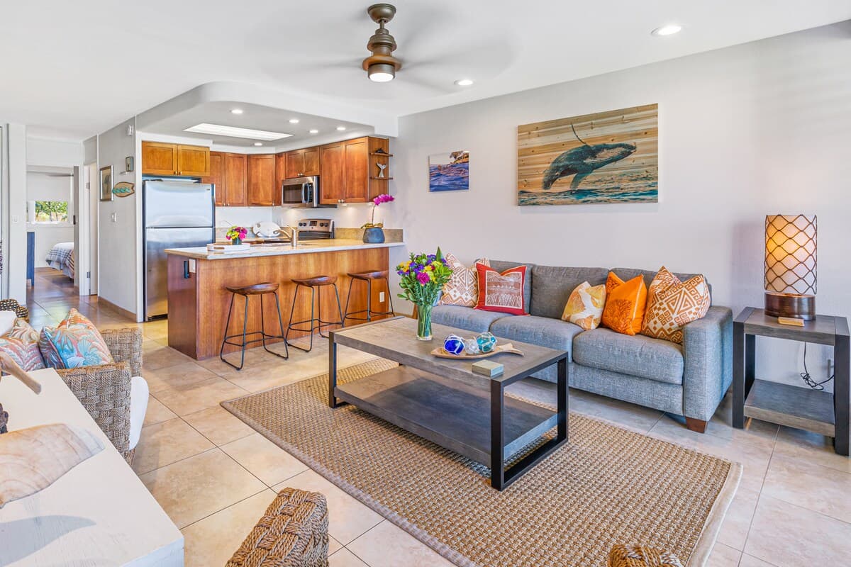 Condo in Lahaina · ★4.93 · 1 bedroom · 2 beds · 1 bath - Photo 3