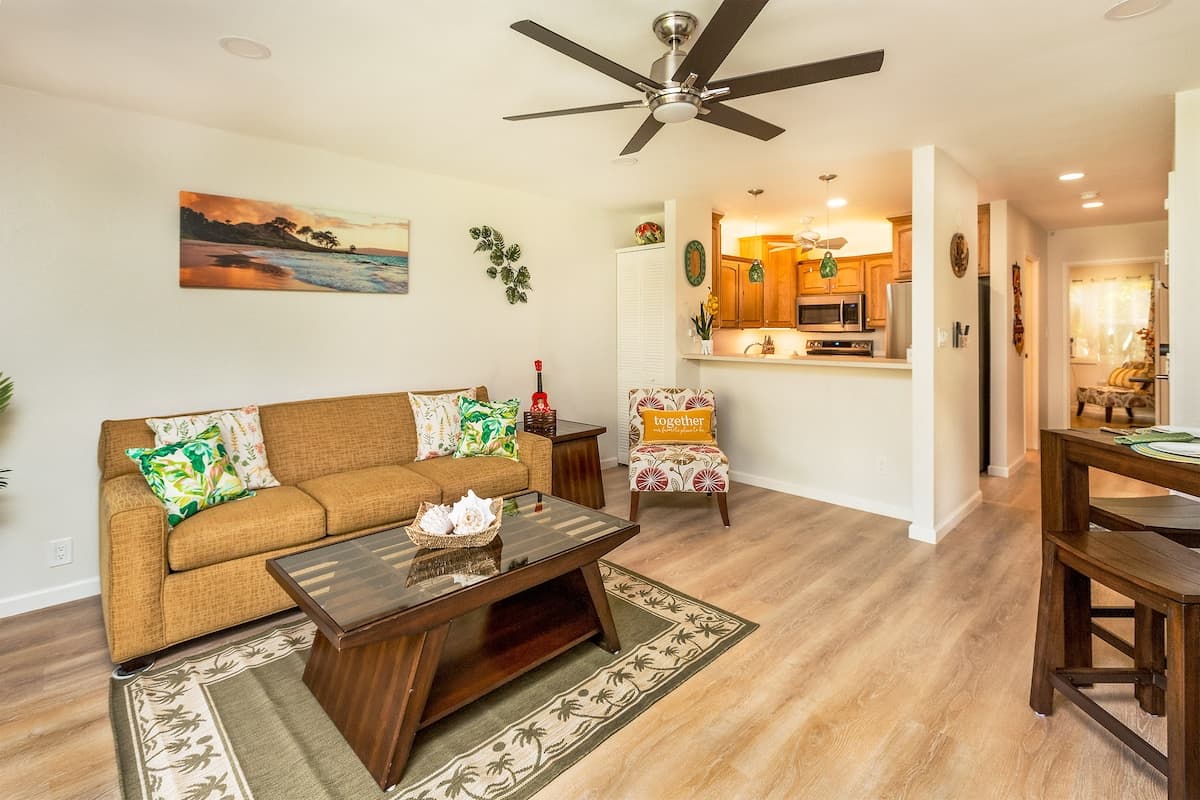 Condo in Kihei · ★4.95 · 2 bedrooms · 4 beds · 1 bath - Photo 2