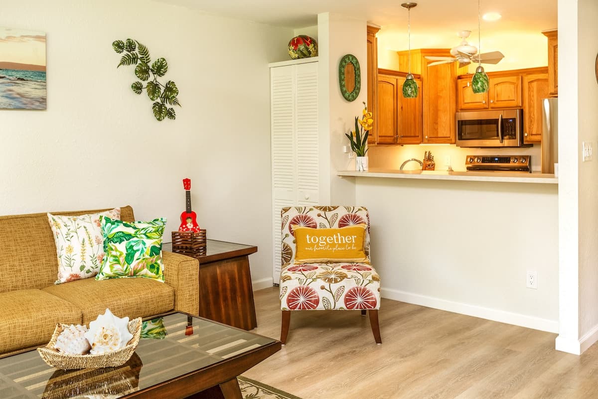 Condo in Kihei · ★4.95 · 2 bedrooms · 4 beds · 1 bath - Photo 4