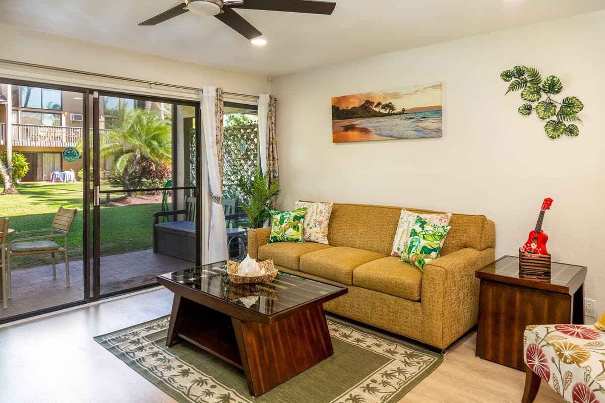 Condo in Kihei · ★4.95 · 2 bedrooms · 4 beds · 1 bath - Photo 3