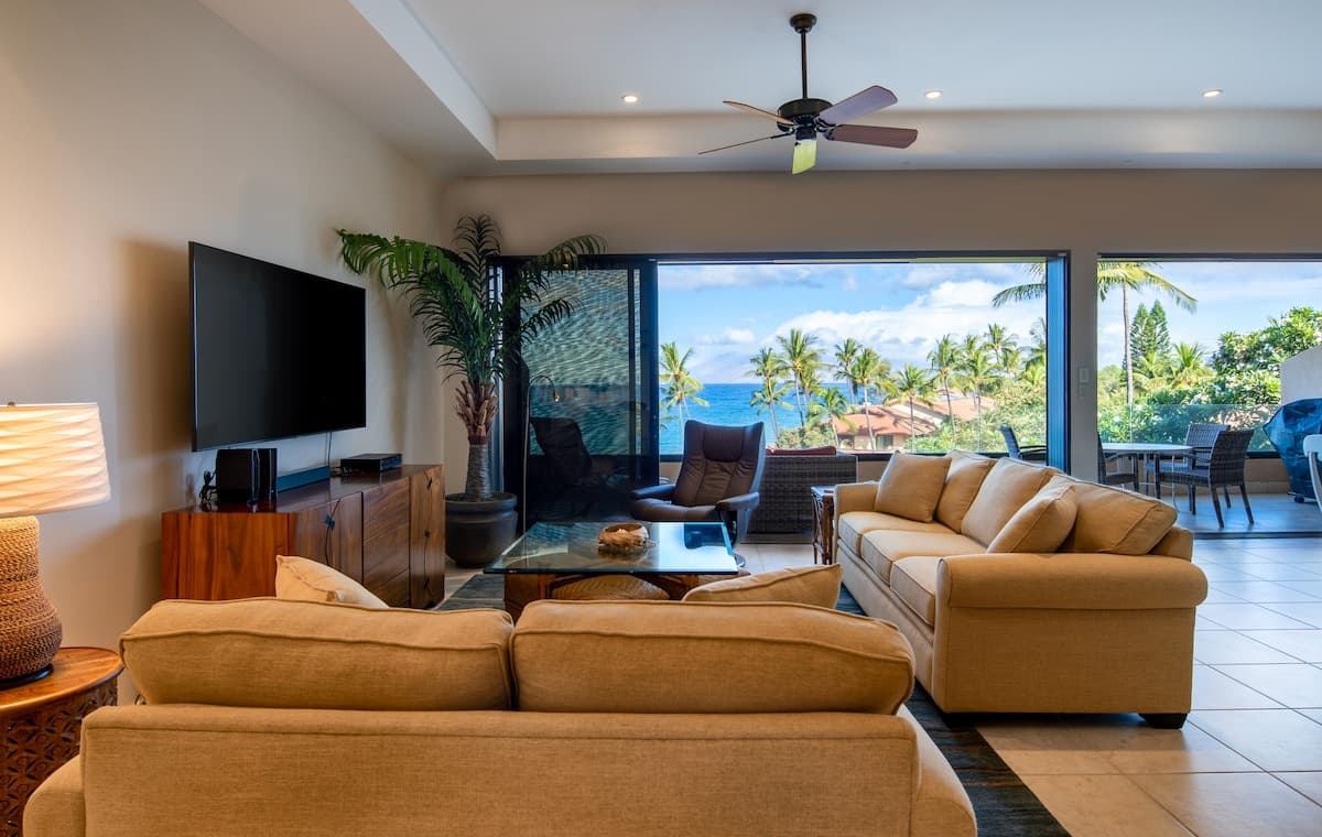 Condo in Kihei · ★4.96 · 2 bedrooms · 4 beds · 2 baths - Photo 4